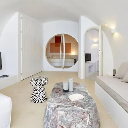 Elegant Santorini House-Caldera View-Outdoor Hot Tub -Private Pool Holiday home Oia (Santorini)