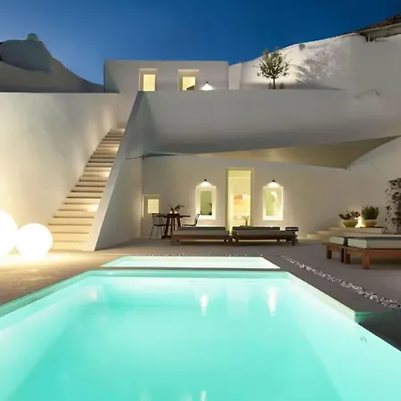 Σπίτι διακοπών Elegant Santorini House-Caldera View-Outdoor Hot Tub -Private Pool