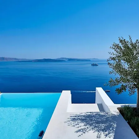 Σπίτι διακοπών Elegant Santorini House-Caldera View-Outdoor Hot Tub -Private Pool